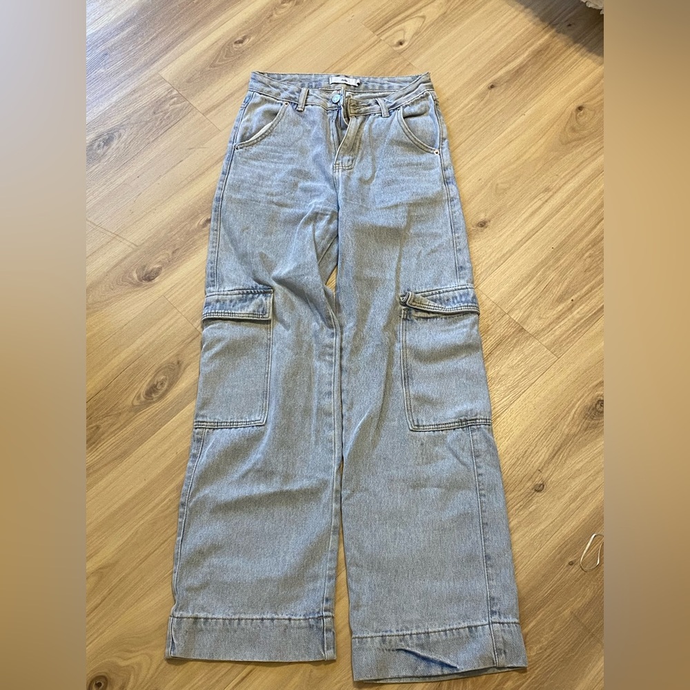 Adika Lightwash Cargo Jeans